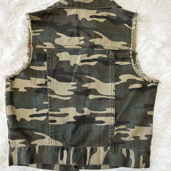 FOREVER 21 Distressed Denim Vest   Casual/vest/olive/taupe    *NWT size S - Picture 4 of 5